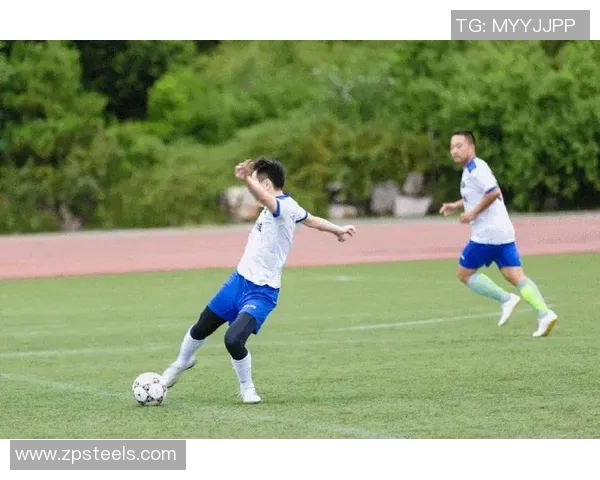 足球文字直播全景解析赛事动态与精彩瞬间的完美结合